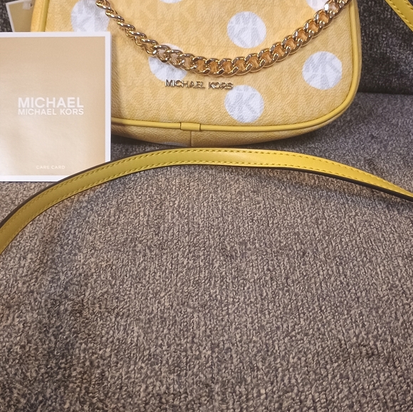 Michael Kors Jet Set Large Crossbody – Daisy Yellow Polka Dot Logo Print - Picture 3 of 13
